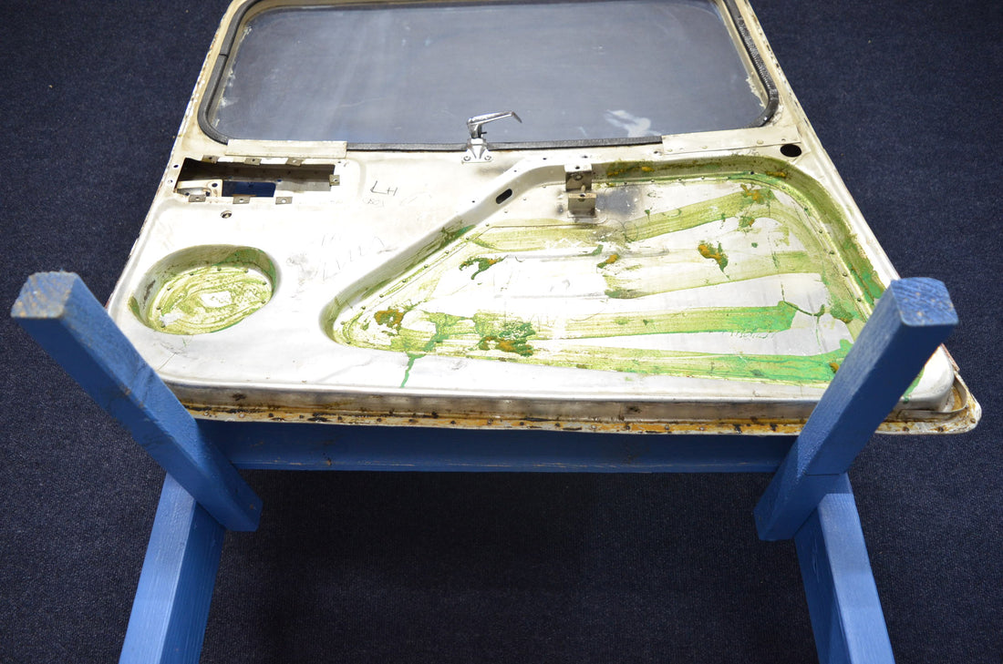 Used aircraft parts for sale 0413033-25 CESSNA C-150J DOOR ASSY CABIN LH