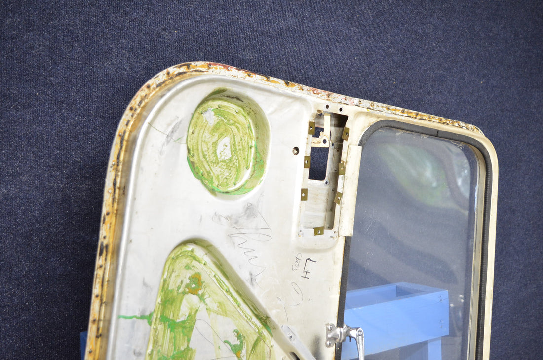 Used aircraft parts for sale 0413033-25 CESSNA C-150J DOOR ASSY CABIN LH