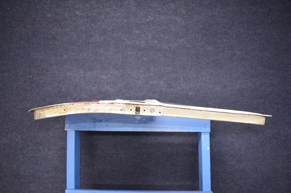 Used aircraft parts for sale 0413033-25 CESSNA C-150J DOOR ASSY CABIN LH