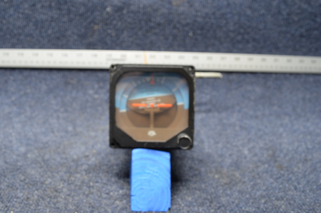 Used aircraft parts for sale 52D267 Piper PA28RT-201 |Attitude Gyro Century - Cable cut