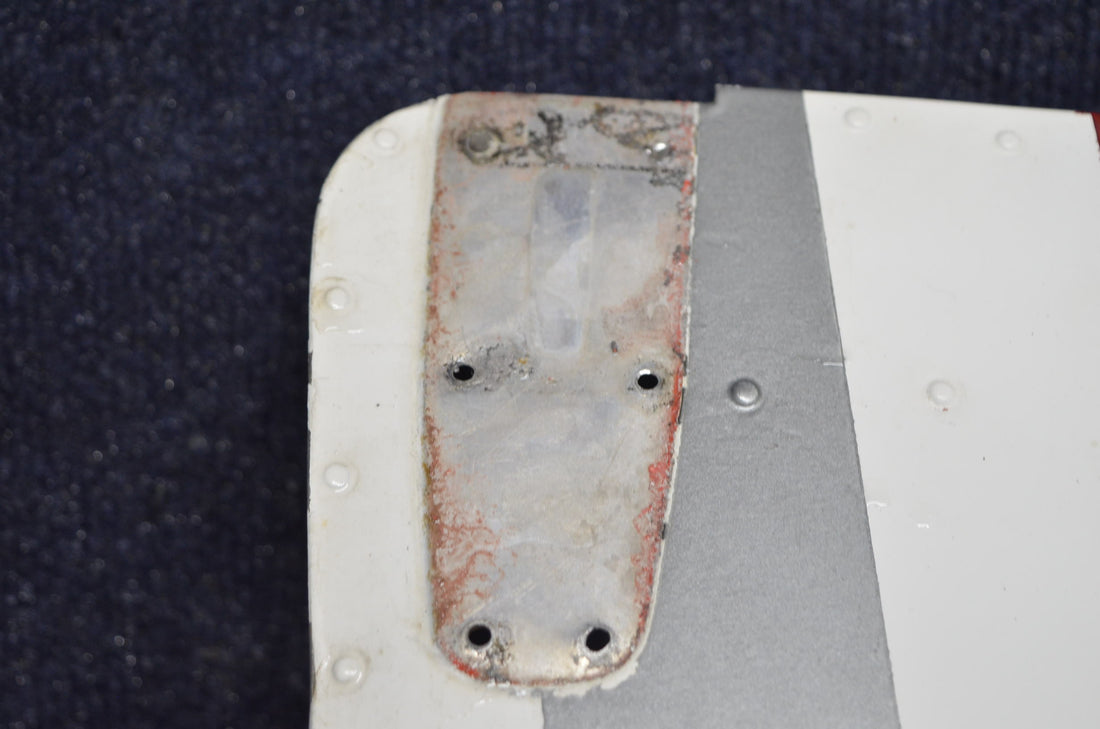 Used aircraft parts for sale 0413033-25 CESSNA C-150J DOOR ASSY CABIN LH