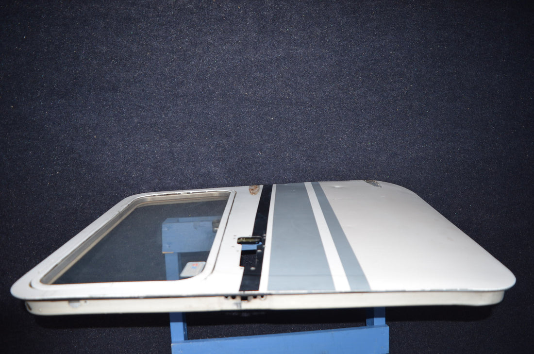 Used aircraft parts for sale 0517001-4 CESSNA C172RG STRUCTURE ASSY CABIN DOOR RH
