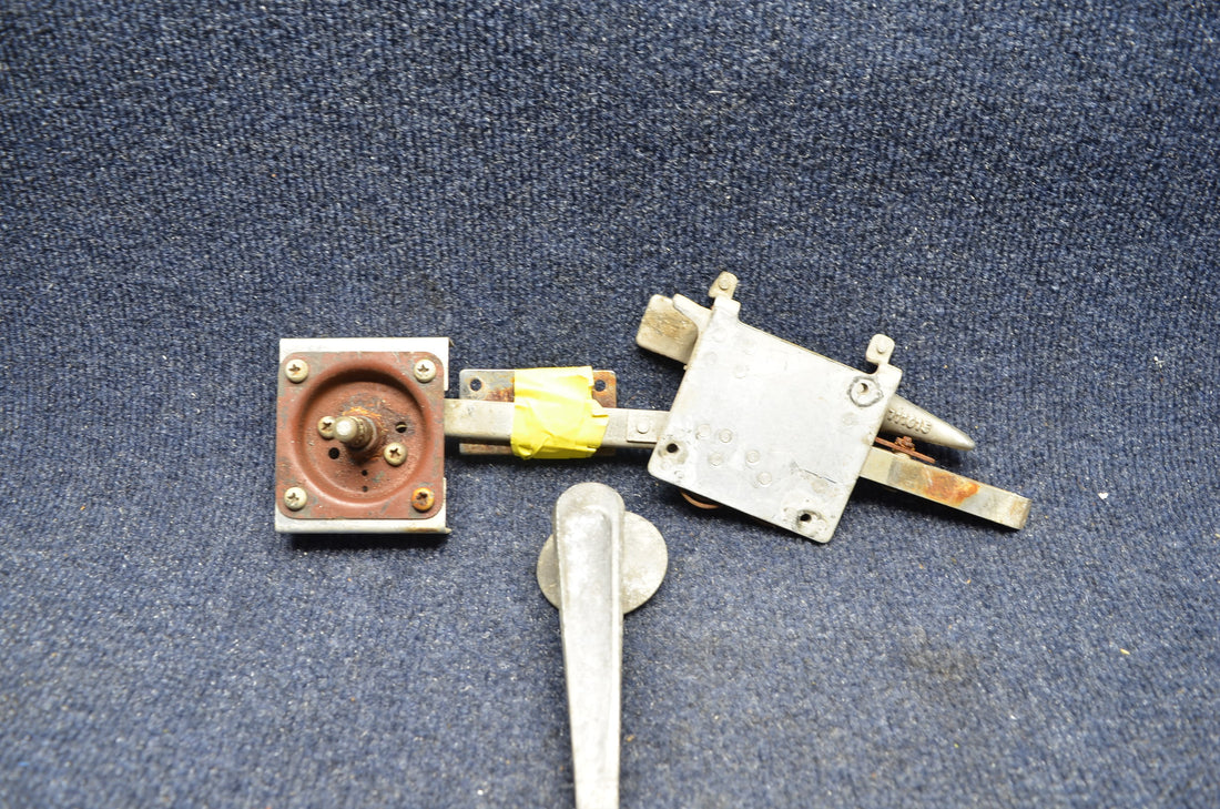 Used aircraft parts for sale 0711020-1,0711063-1  Cessna 180  Door Latch Assy w/ Bracket Shaft Handle LH