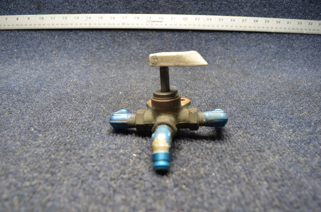 Used aircraft parts for sale 401114-1 AMERICAN GRUMMAN AA1 ANDERSON FUEL SELECTOR VALVE