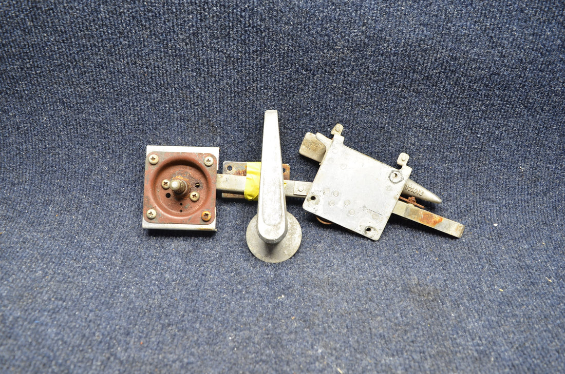 Used aircraft parts for sale 0711020-1,0711063-1  Cessna 180  Door Latch Assy w/ Bracket Shaft Handle LH