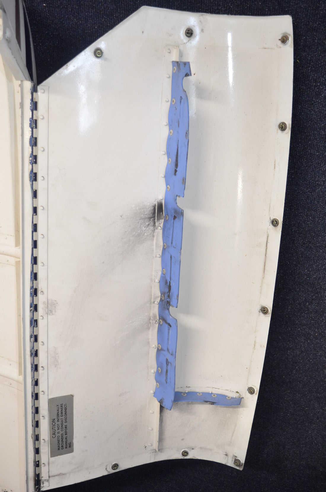 Used aircraft parts for sale 96-910011-626 BEECHCRAFT 95-B55 BOTTON ASSY COWL ENGINE WITH SIDE DOOR