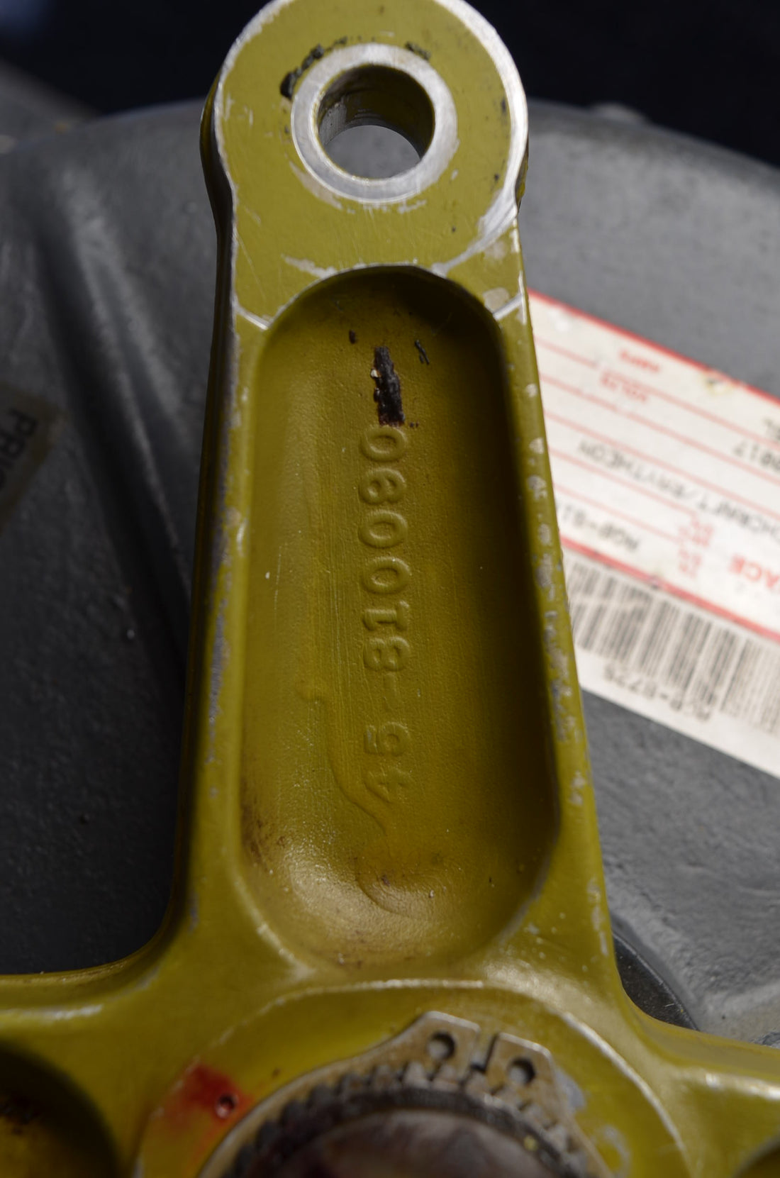 Used aircraft parts for sale 95-810017-5 BEECHCRAFT 95-B55 ACTUATOR MAIN LANDING GEAR