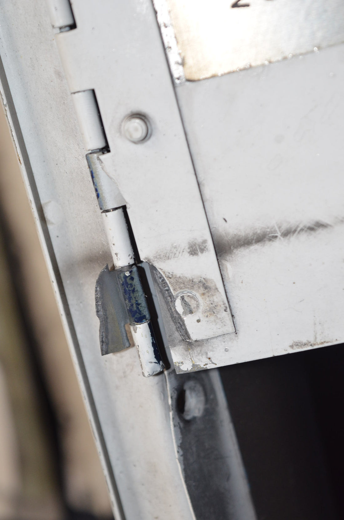 Used aircraft parts for sale 96-910011-626 BEECHCRAFT 95-B55 BOTTON ASSY COWL ENGINE WITH SIDE DOOR