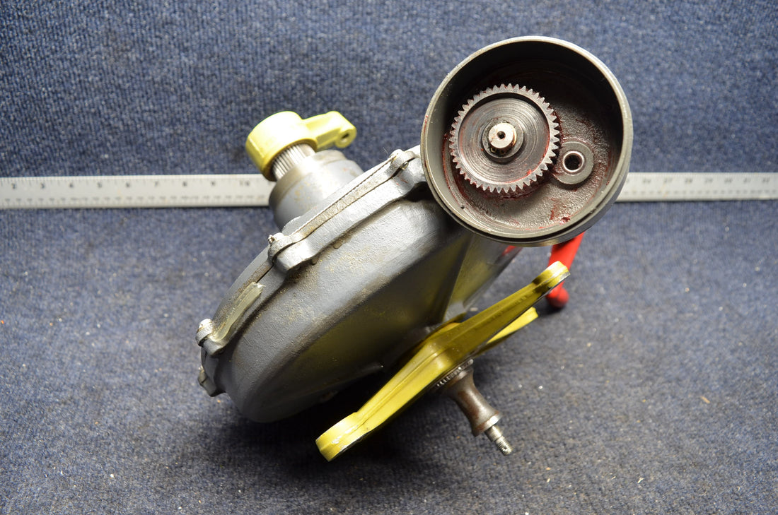 Used aircraft parts for sale 95-810017-5 BEECHCRAFT 95-B55 ACTUATOR MAIN LANDING GEAR