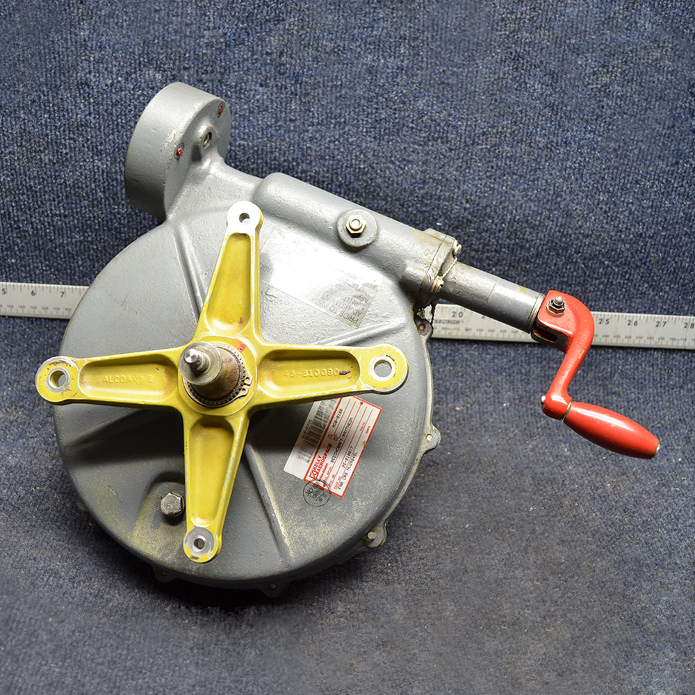 Used aircraft parts for sale 95-810017-5 BEECHCRAFT 95-B55 ACTUATOR MAIN LANDING GEAR