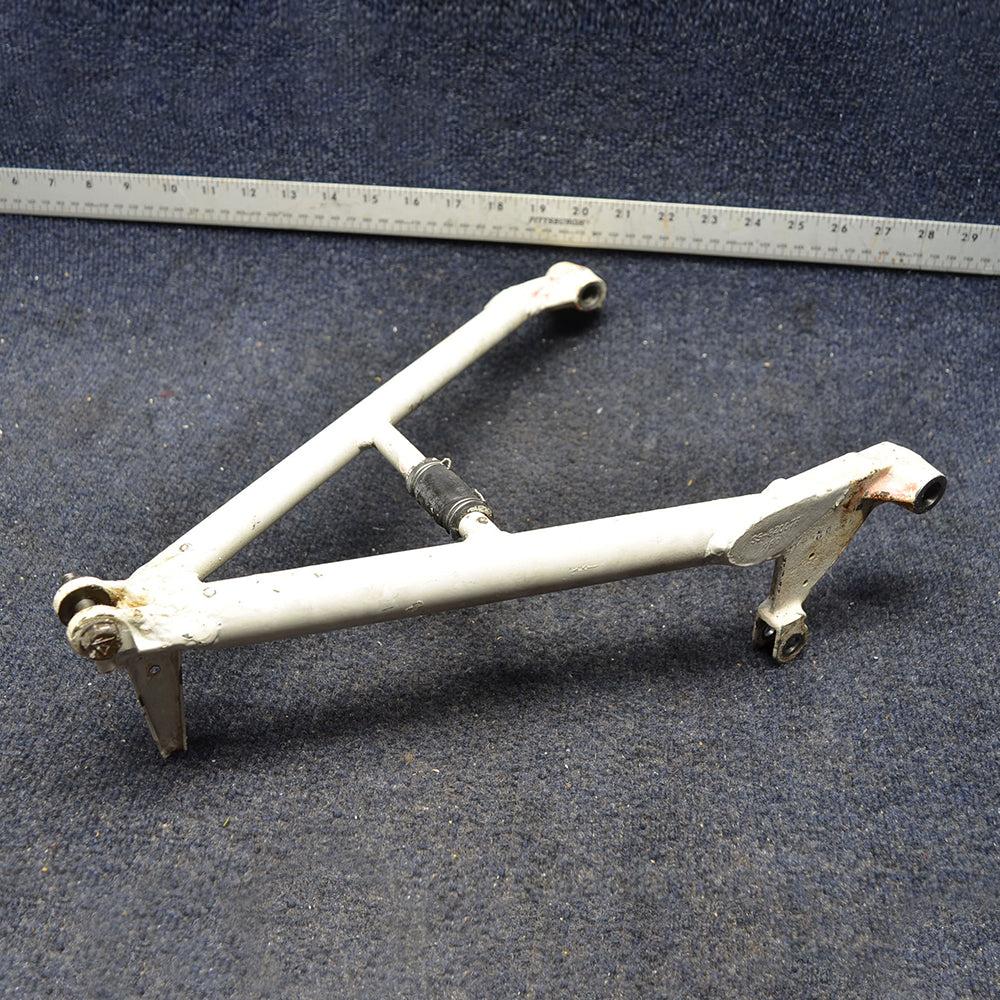 Used aircraft parts for sale 002-820016-31 BEECHCRAFT 95-B55 BRASE ASSY NOSE GEAR AFT DRAG