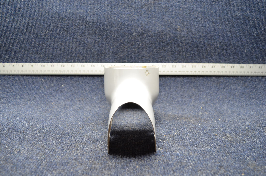 Used aircraft parts for sale 63514-006 PIPER PA-28-140 TIP FIN /ROTATING BEACON /FIBERGLASS.