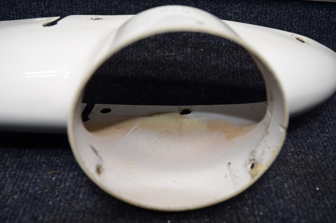 Used aircraft parts for sale 63514-006 PIPER PA-28-140 TIP FIN /ROTATING BEACON /FIBERGLASS.