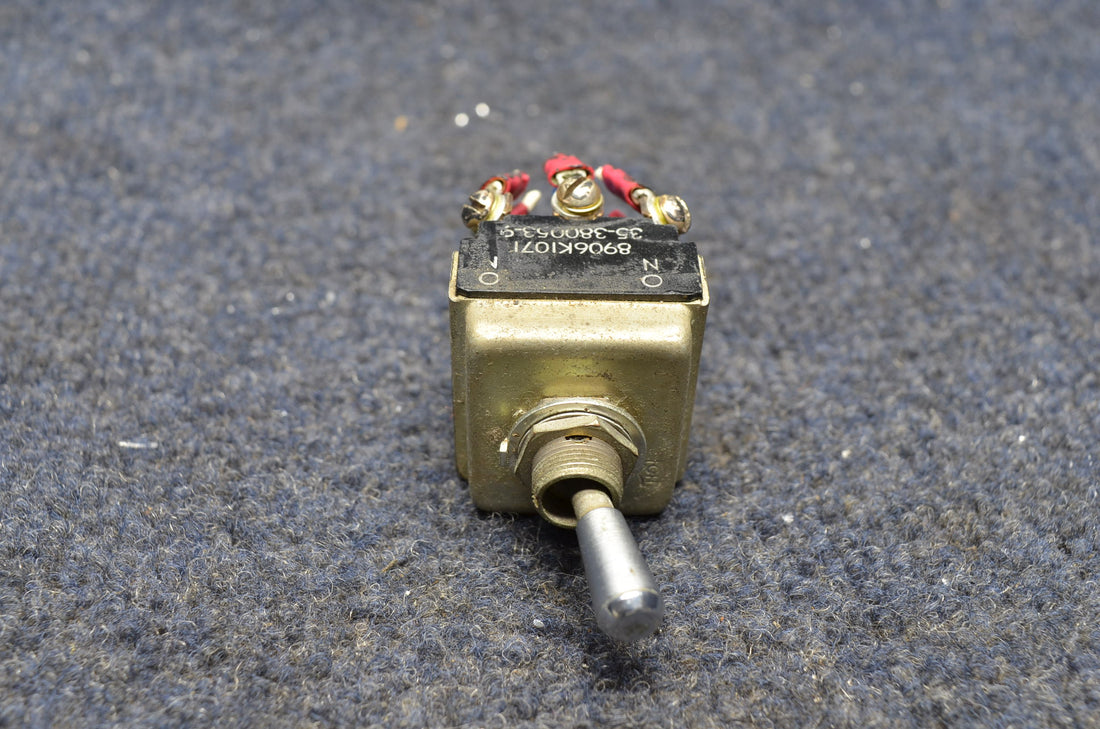 Used aircraft parts for sale 35-380053-9 BEECHCRAFT 95-B55 SWITCH ASSEMBLY
