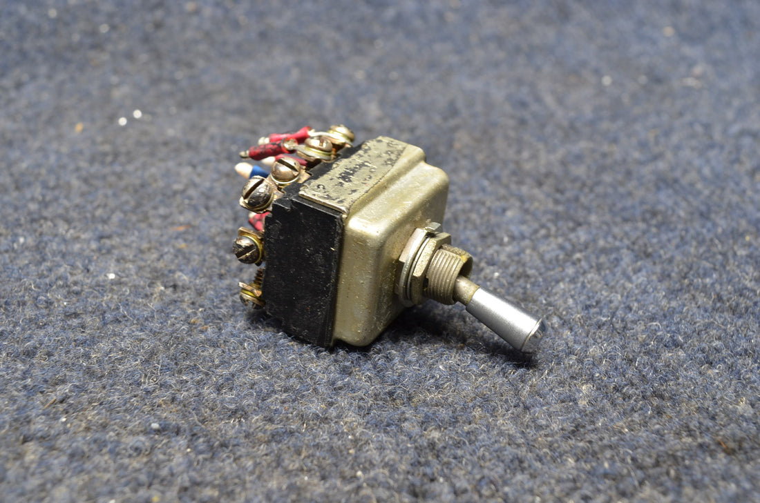 Used aircraft parts for sale 35-380053-9 BEECHCRAFT 95-B55 SWITCH ASSEMBLY