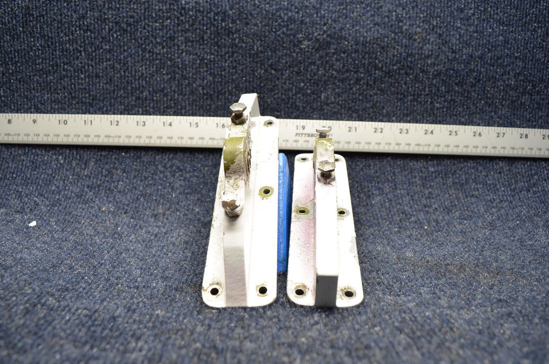 Used aircraft parts for sale 62645-004 PIPER PA-28-140 FITTING STABILATOR ATTACHMENT LH/RH SET 2