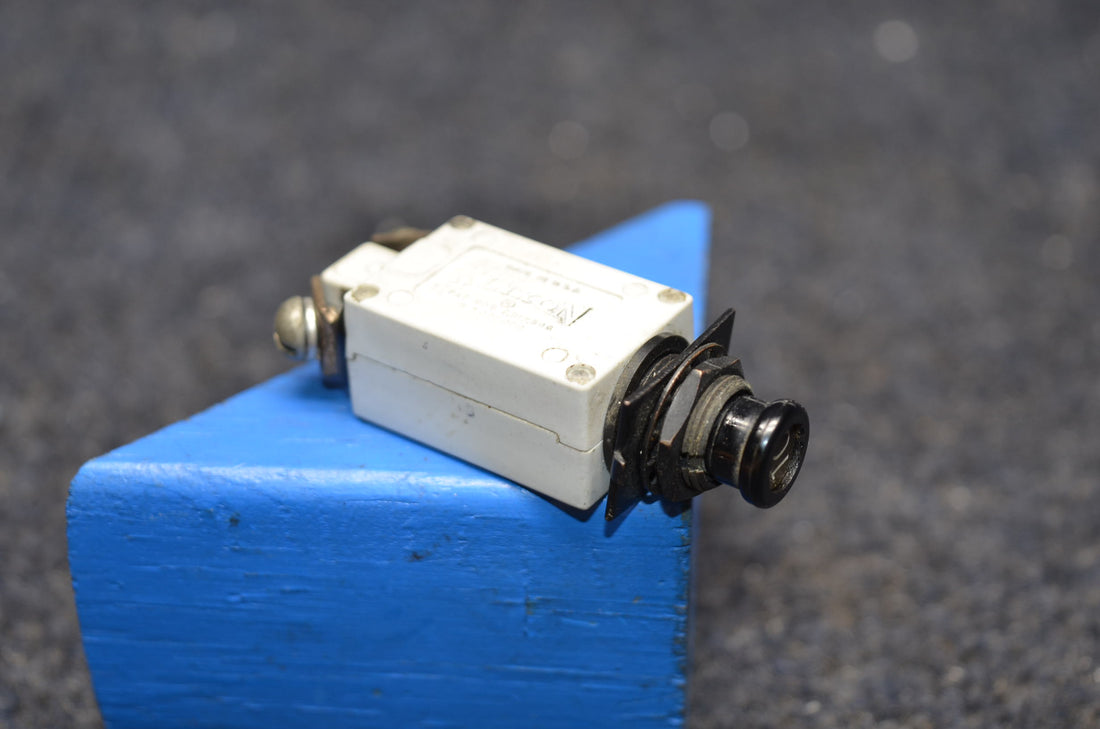 Used aircraft parts for sale MS26574-10 BEECHCRAFT 95-B55 KLIXON ELECTRIC BREAKER PRICE PER EACH