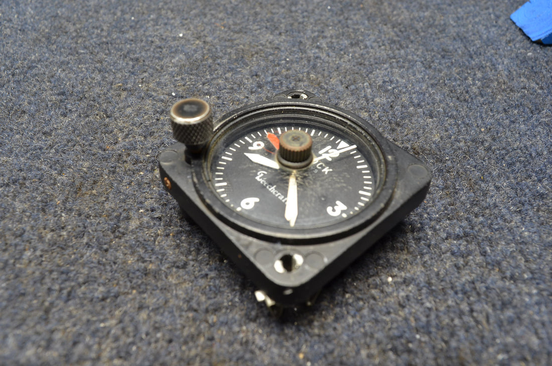 Used aircraft parts for sale 50-380013-5 BEECHCRAFT 95-B55 8 DAY CLOCK WORKING