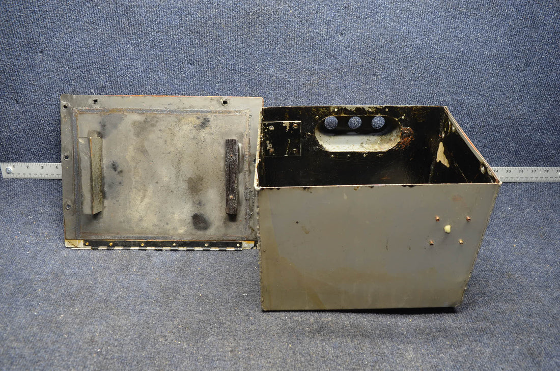 Used aircraft parts for sale 002-400001-53 BEECHCRAFT 95-B55 FUSELAGE BATTERY BOX WITH LID