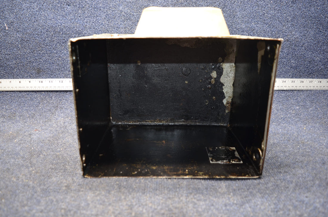 Used aircraft parts for sale 002-400001-53 BEECHCRAFT 95-B55 FUSELAGE BATTERY BOX WITH LID