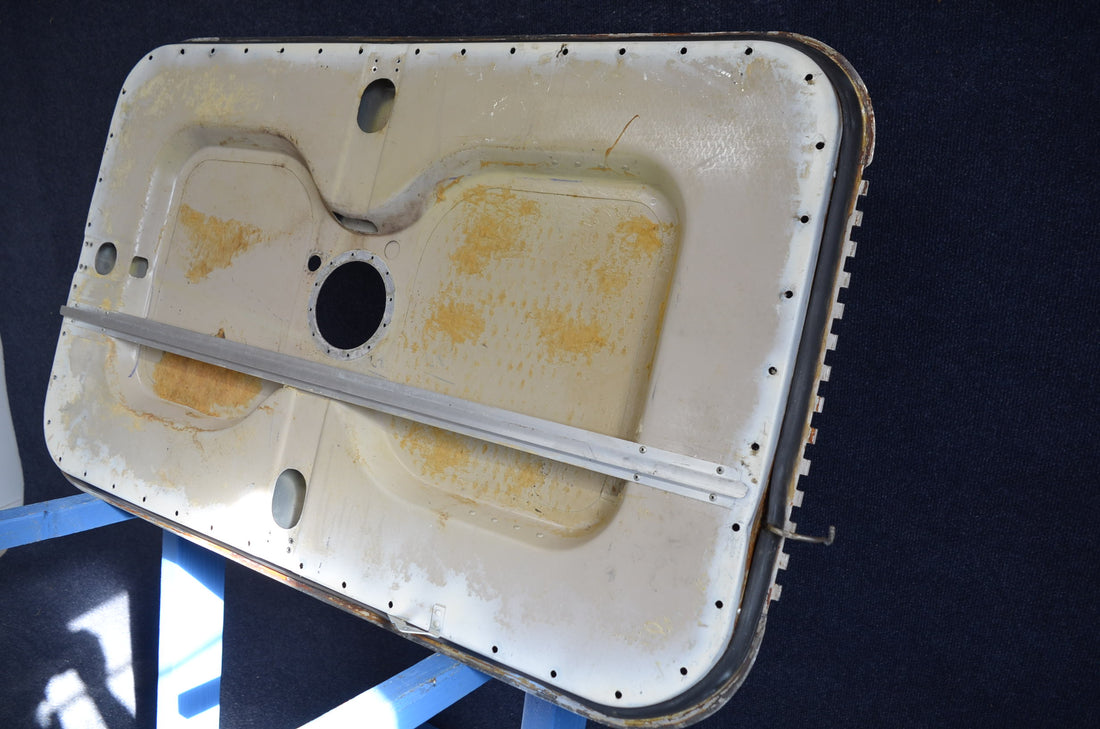 Used aircraft parts for sale 96-420016-165 BEECHCRAFT 95-B55 DOOR ASSEMBLY UTILITY BAGGAGE