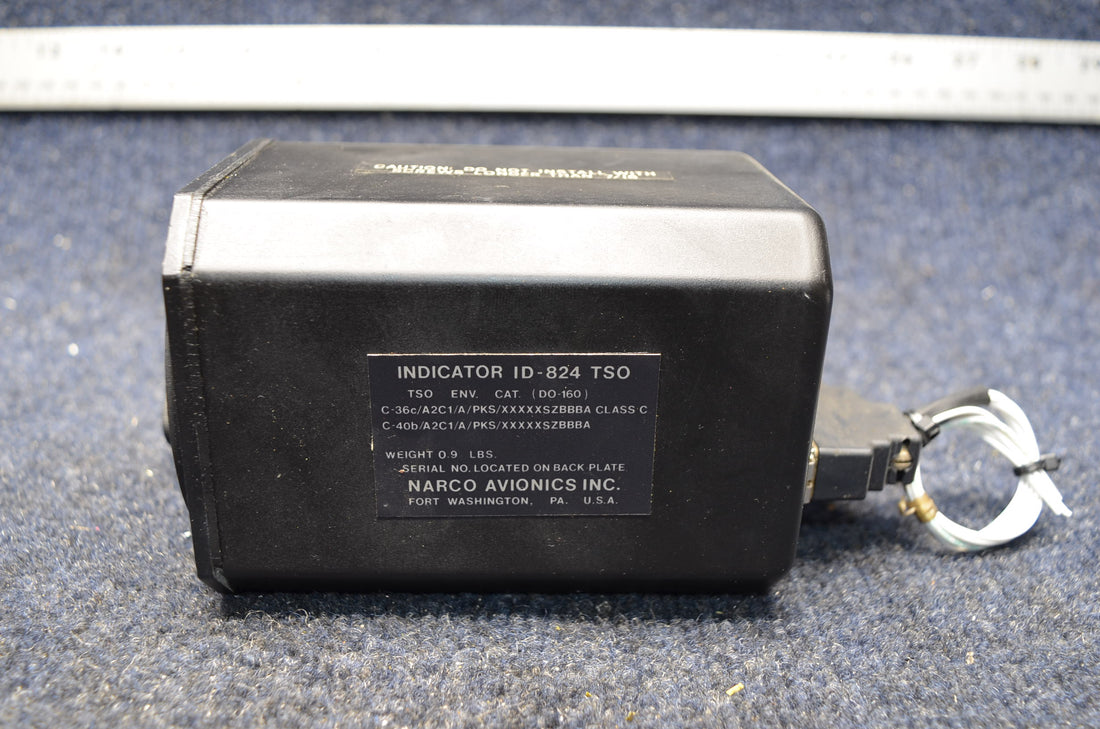 Used aircraft parts for sale ID-824 PIPER PA28-140 NARCO VOR/LOC INDICATOR ID-824