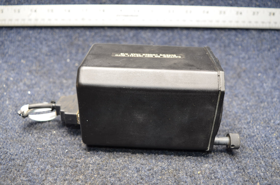 Used aircraft parts for sale ID-824 PIPER PA28-140 NARCO VOR/LOC INDICATOR ID-824