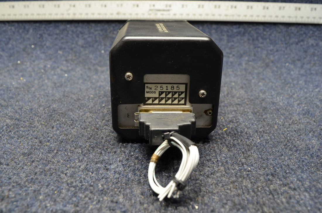 Used aircraft parts for sale ID-824 PIPER PA28-140 NARCO VOR/LOC INDICATOR ID-824
