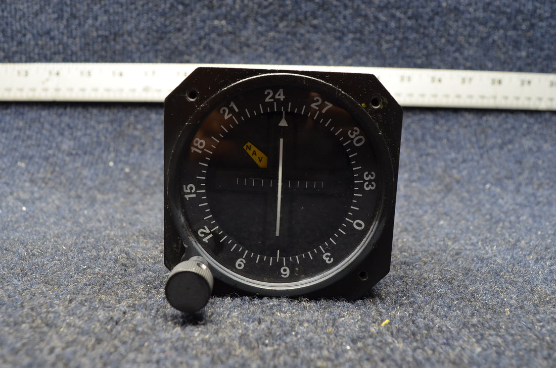 Used aircraft parts for sale ID-824 PIPER PA28-140 NARCO VOR/LOC INDICATOR ID-824