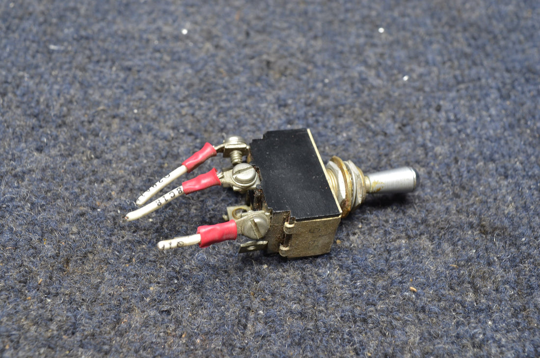 Used aircraft parts for sale 35-380053-3 BEECHCRAFT 95-B55 TOGGLE SWITCH ASSY PRICE IS FOR EACH