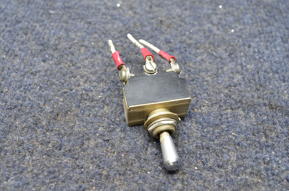 Used aircraft parts for sale 35-380053-3 BEECHCRAFT 95-B55 TOGGLE SWITCH ASSY PRICE IS FOR EACH