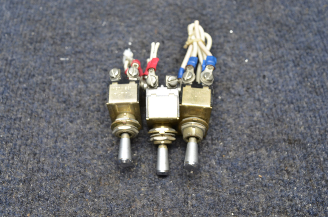 Used aircraft parts for sale 35-380053-3 BEECHCRAFT 95-B55 TOGGLE SWITCH ASSY PRICE IS FOR EACH