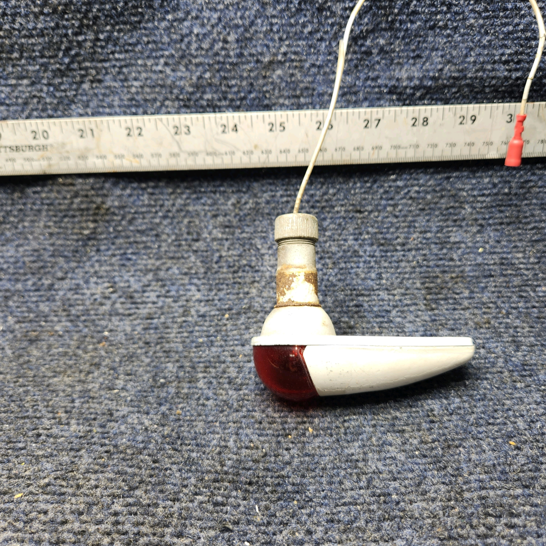 Used aircraft parts for sale, C6220001-0201 Cessna 172RG Navigation Light Assembly W/ lens 12V RH