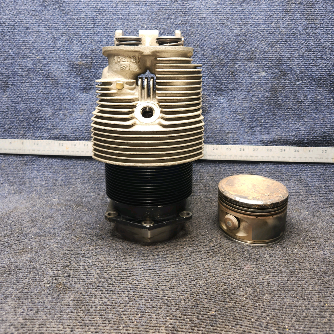 Used aircraft parts for sale, SA10200-A1 Superior O-300 Cessna 172 Cylinder with Valves and Springs