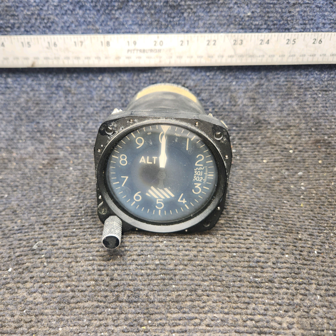 Used aircraft parts for sale, 101720-01545 Aerosonic Corp Piper PA-28-140 Altimeter