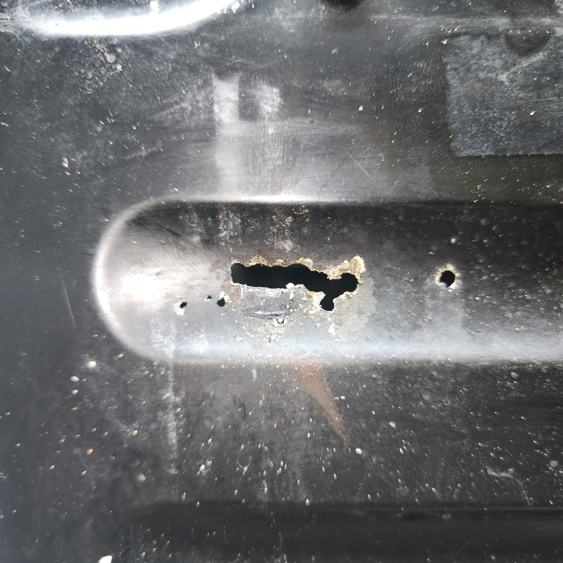 Used aircraft parts for sale, 0413307-18 Cessna 172E Battery Box Assembly (Minus Lid)