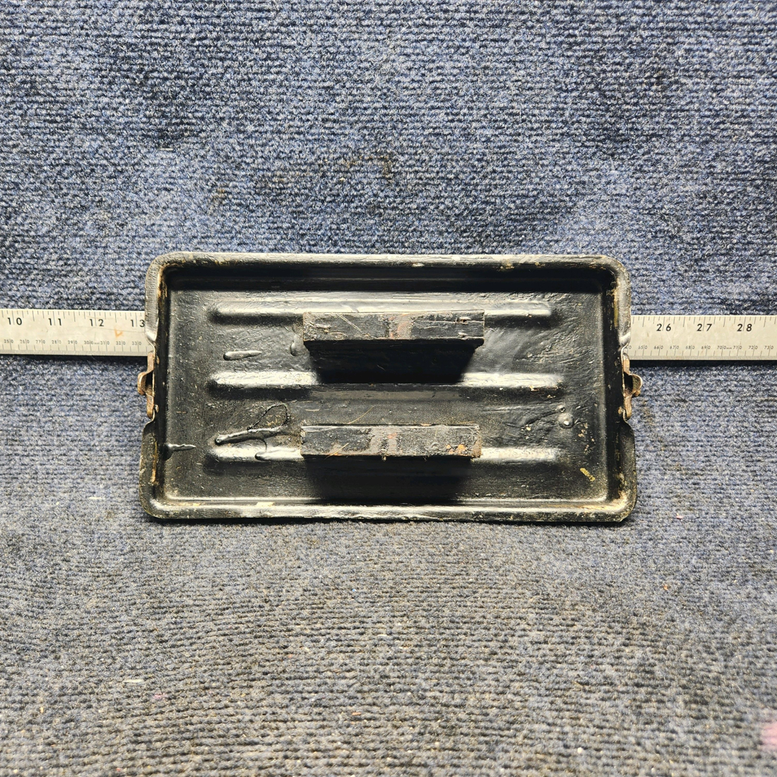 Used aircraft parts for sale, 35-410462-17 Beechcraft A23A Musketeer Custom III BATTERY BOX LID