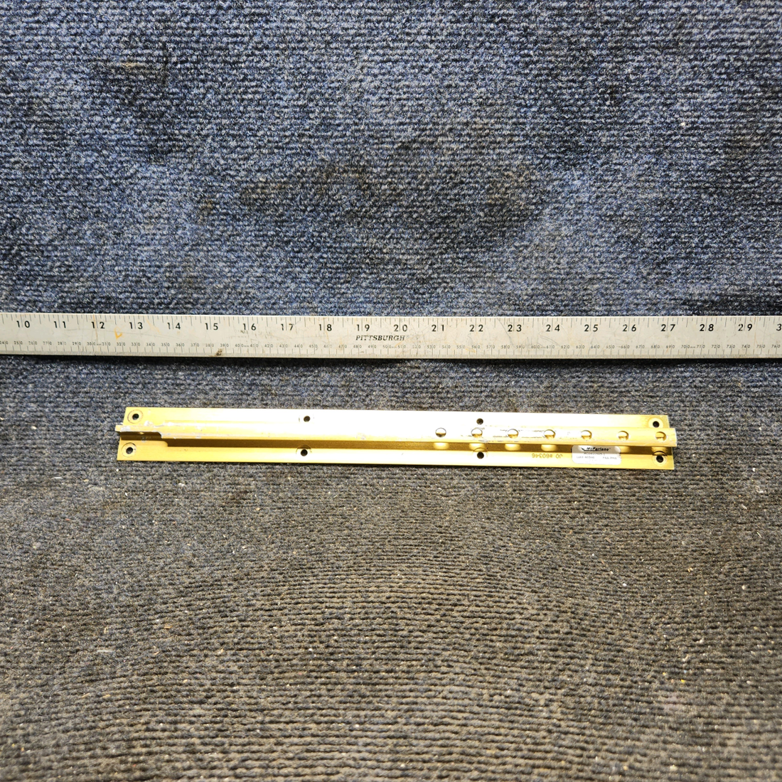 Used aircraft parts for sale, MC0411545-1 cessna 150G Outboard Seat Track