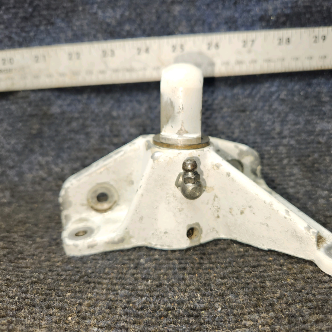 Used aircraft parts for sale, 95643-007 Piper PA32RT-300 Main Gear Truss Bracket Assembly - RH (3/8")