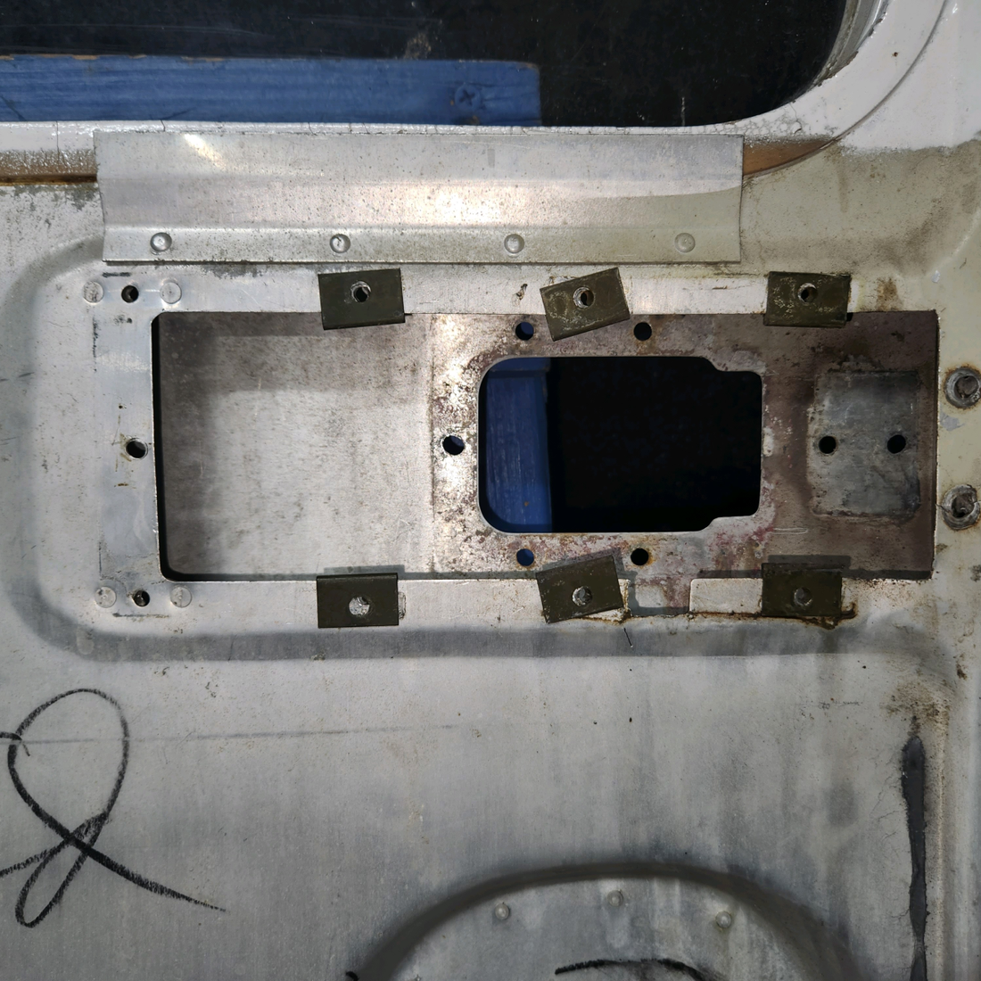 Used aircraft parts for sale, 0413033-2 cessna 150G Cabin Door – Pilot Side RH