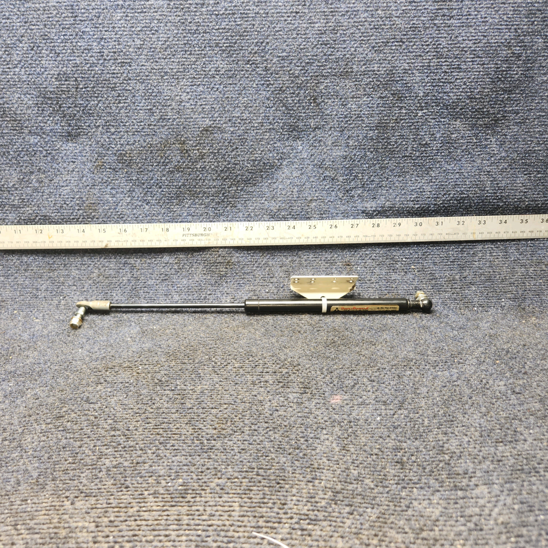 Used aircraft parts for sale, 201C101-21, 201C103-2 Mtn View Aviation Piper PA28-140 Cabin Door Steward w/ Mounts