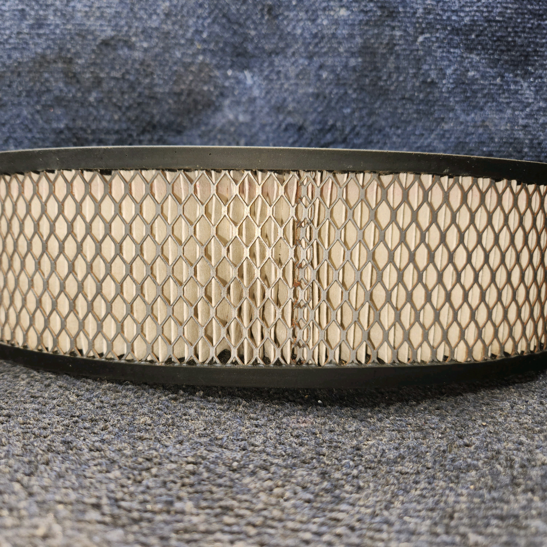 Used aircraft parts for sale, P617058 Donaldson PIPER PA28-140 Oval Piper Filter