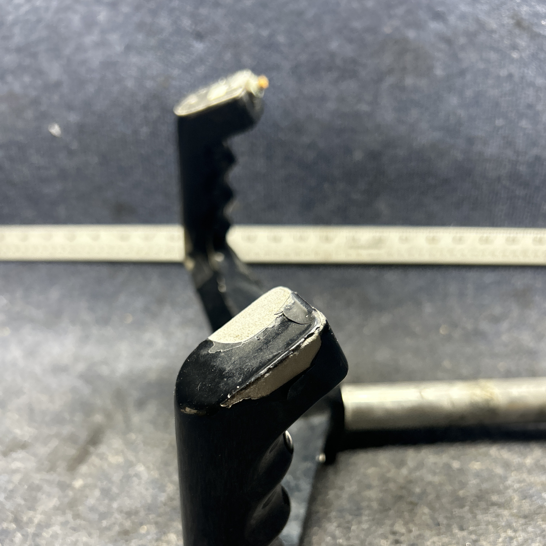 Used aircraft parts for sale, 79276-000 PIPER PA28-140 WHEEL ASSEMBLY