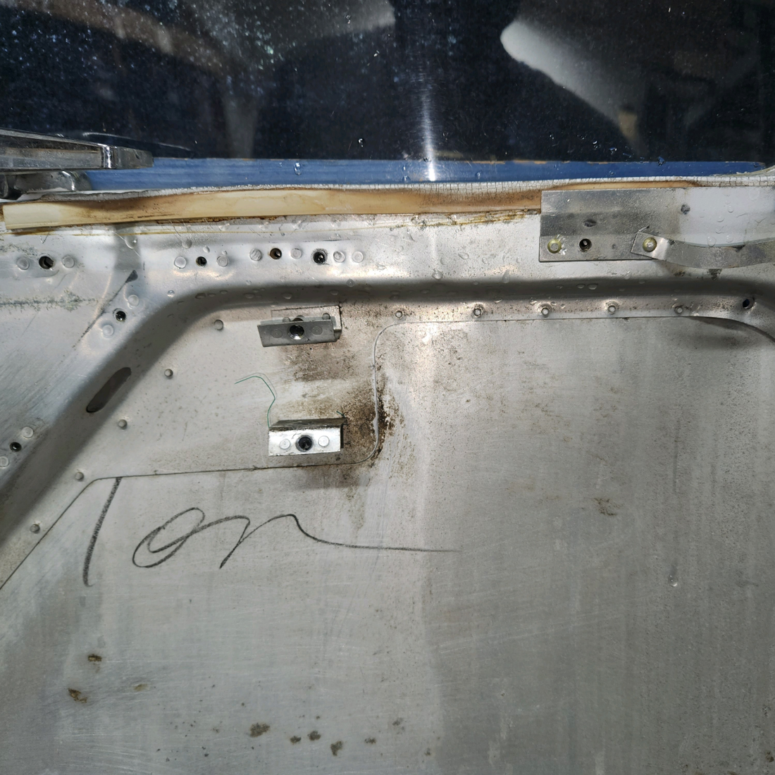 Used aircraft parts for sale, 0413033-1 cessna 150G Cabin Door – Pilot Side LH