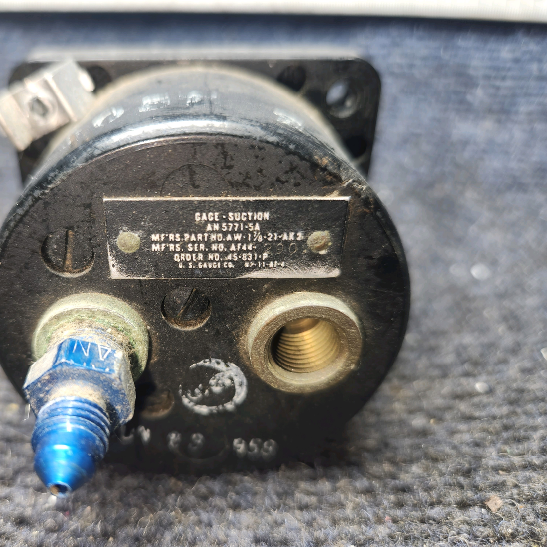 Used aircraft parts for sale, 0311057-2 Cessna 172 Suction Indicator