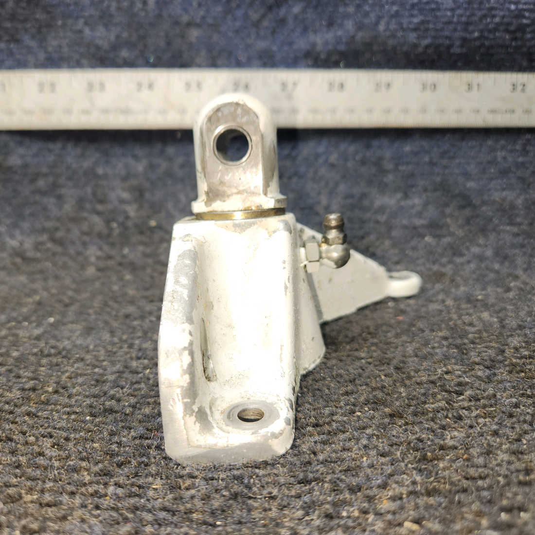 Used aircraft parts for sale, 95643-007 Piper PA32RT-300 Main Gear Truss Bracket Assembly - RH (3/8")