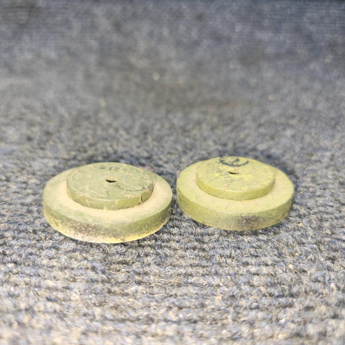 Used aircraft parts for sale, 9526275 Goodyear Brake Puck Lining "set of 2"