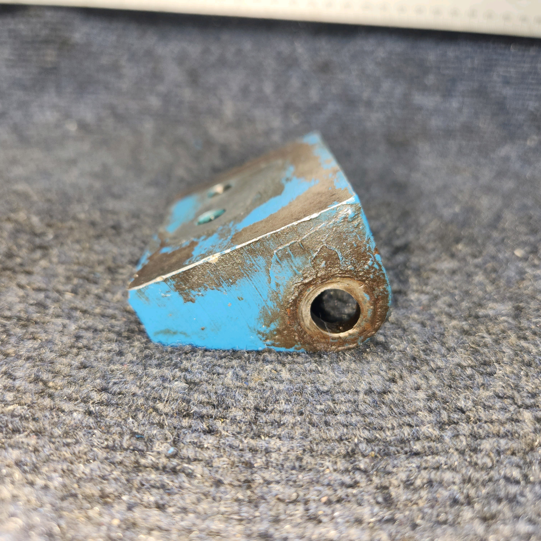 Used aircraft parts for sale, 07A19474 Lycoming O-320 Piper PA28-140 Alternator Support Bracket