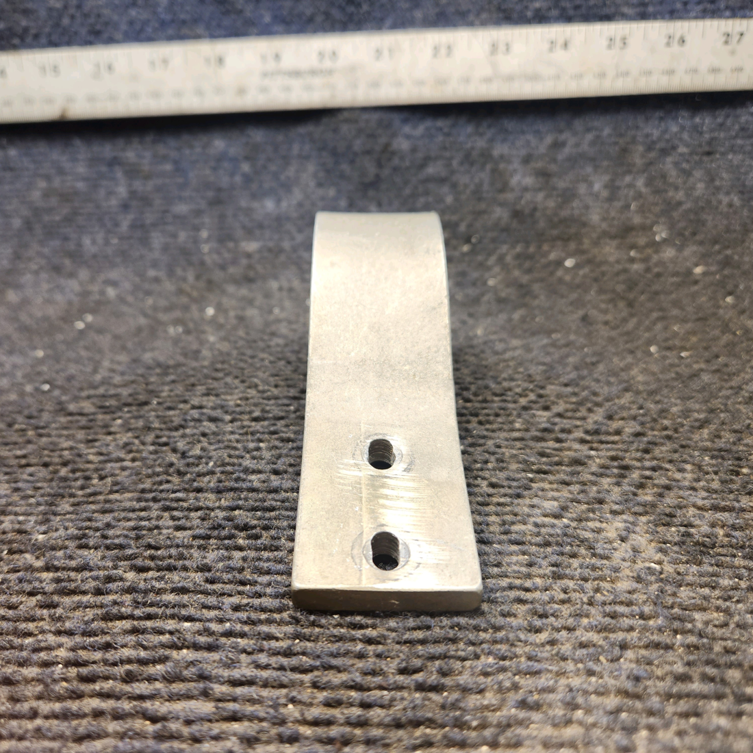 Used aircraft parts for sale, 0711102 Cessna 172F Baggage Door Hinge Assembly