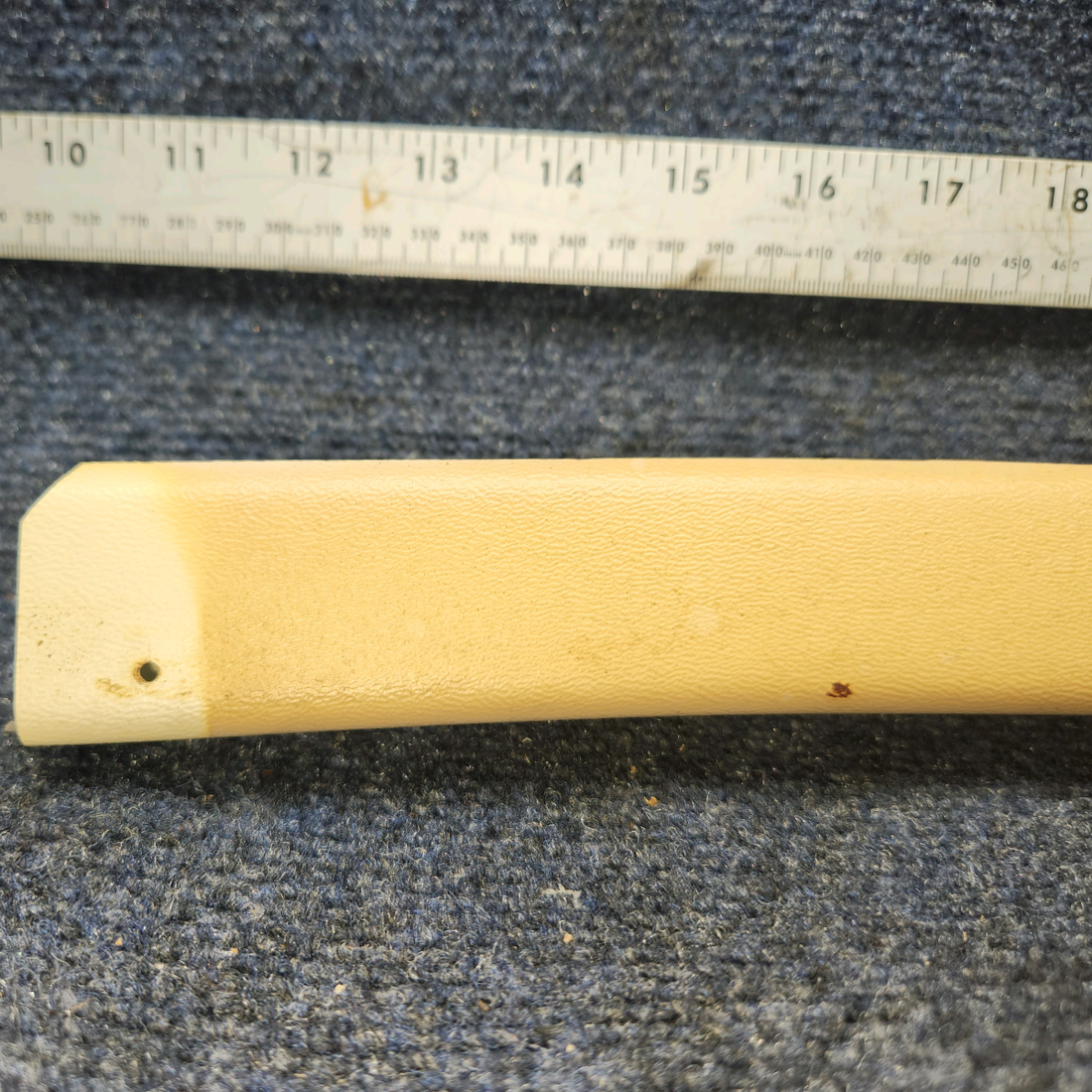 Used aircraft parts for sale, 63149-013 Piper PA28-140 Upper RH Windshield Bow Trim